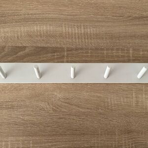 H&M White Bamboo 7 Hook Hanger